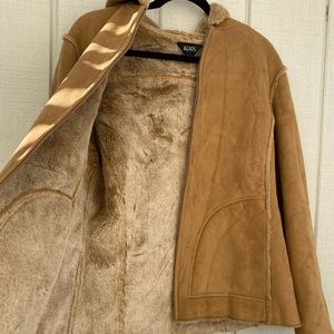 [SOLD] Aeros Faux Fur Hooded Zip Up Jacket